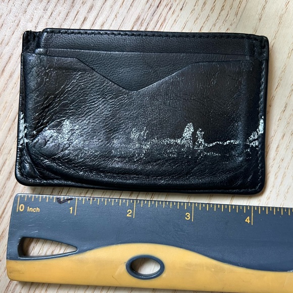 ALEXANDER MCQUEEN Ribcage Embossed Black Leather Card Holder - Picture 7 of 9